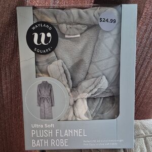 Wayland Square Ultra Soft Gray Bath Robe